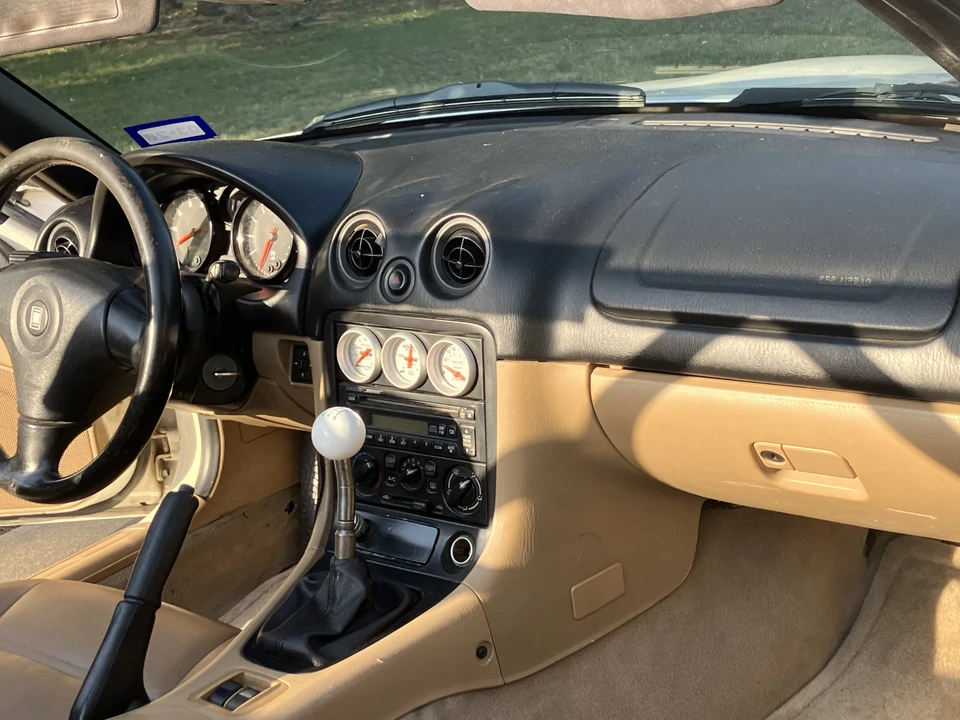 1999 Mazda NB MX-5 Miata - Image 14 of 31