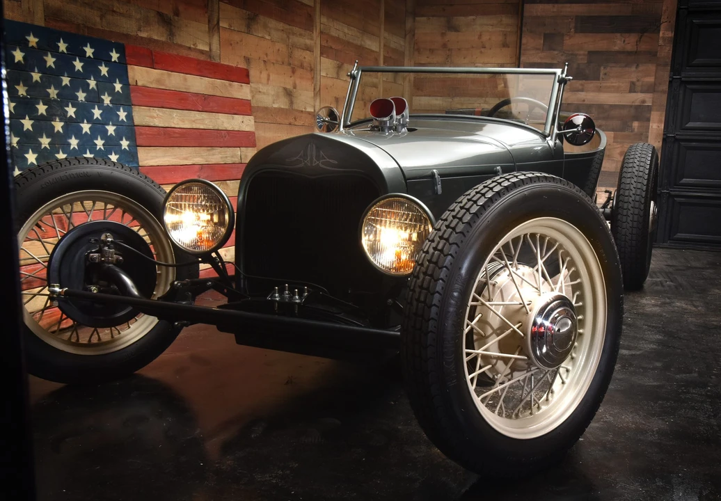 Ford Hot Rod - Image 2 of 31