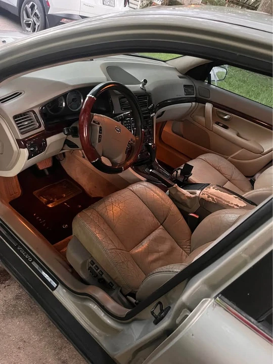 2003 Volvo S80 1st Gen - Image 2 of 6