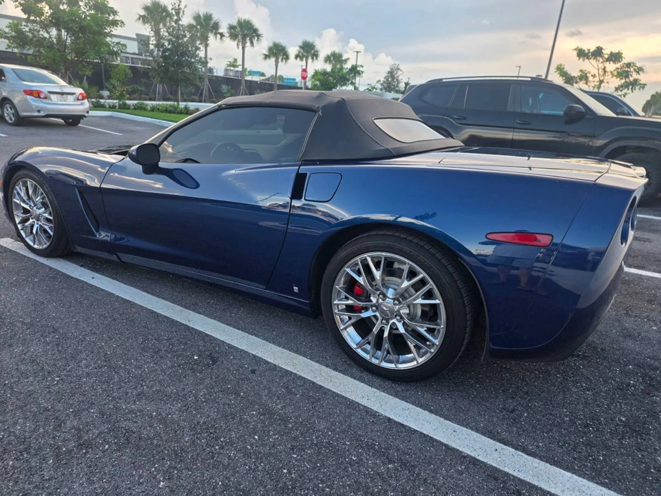 2007 Chevrolet Corvette C6 - Image 2 of 17