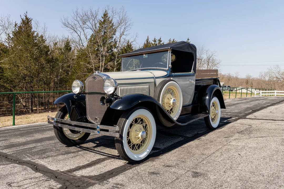 1930 Ford Model A Pickup & Model AA - Image 3 of 31
