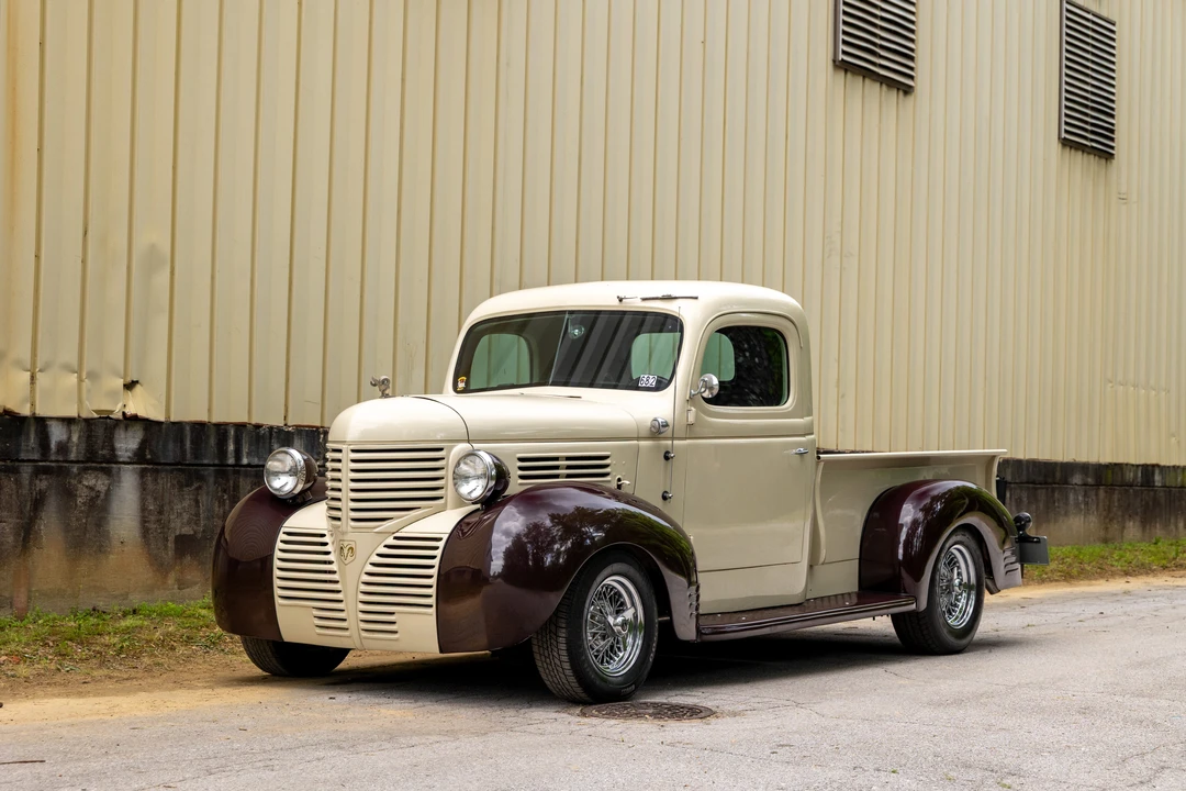 1939 Dodge T/V/W Series - Image 2 of 31