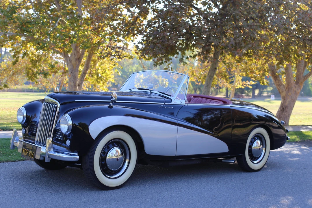 1953 Sunbeam Alpine - Image 3 of 31