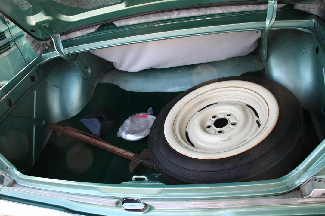 1963 Studebaker Lark - Image 25 of 31