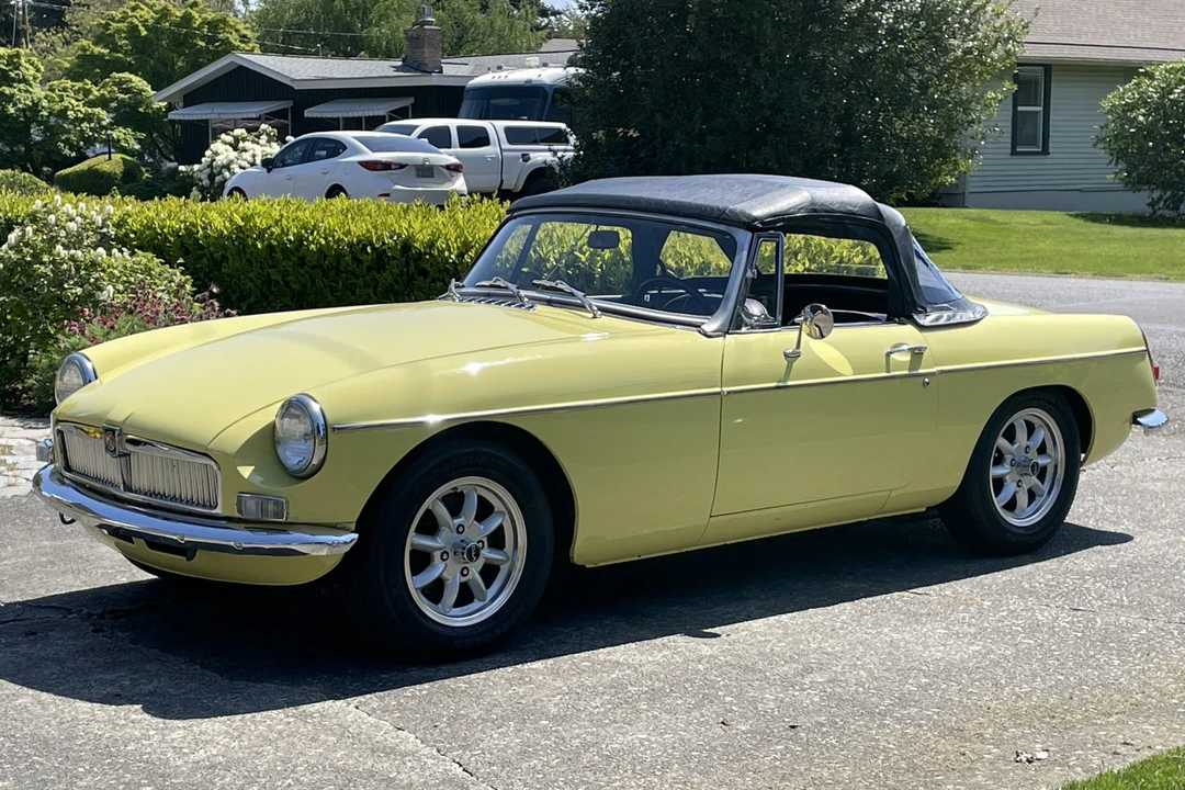 1977 MG MGB Roadster - Image 2 of 31