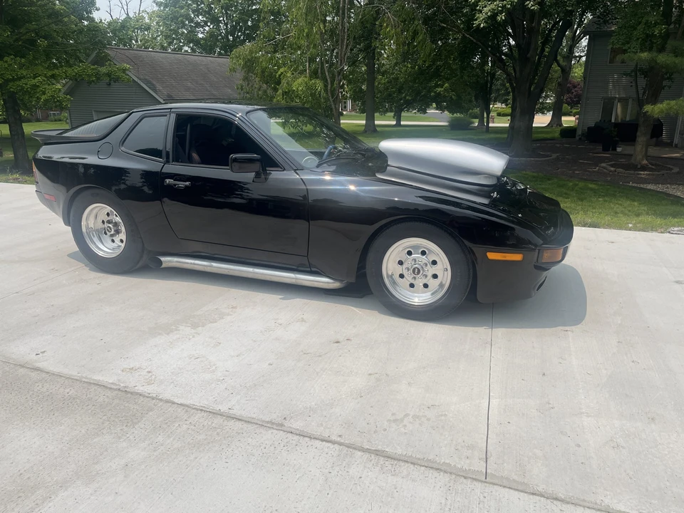 1985 Porsche 944 - Image 3 of 31