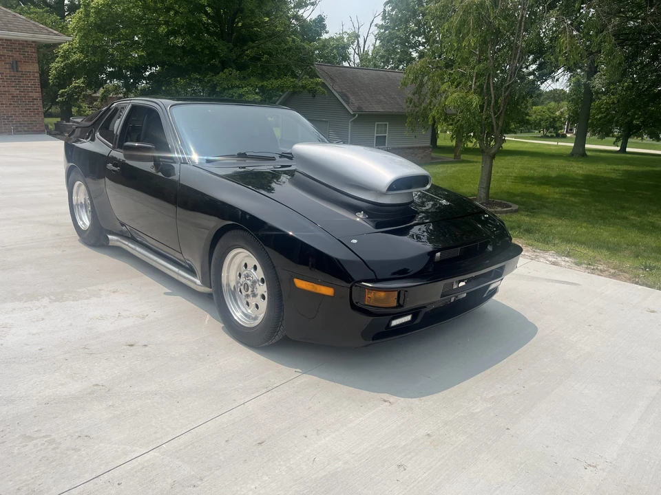 1985 Porsche 944 - Image 4 of 31
