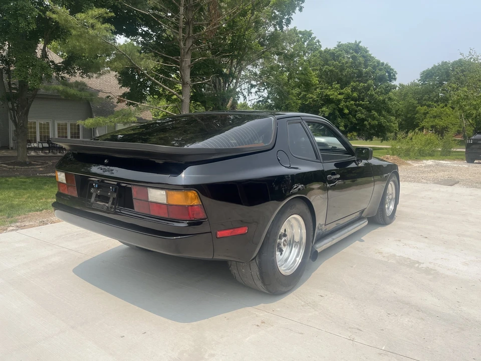 1985 Porsche 944 - Image 16 of 31