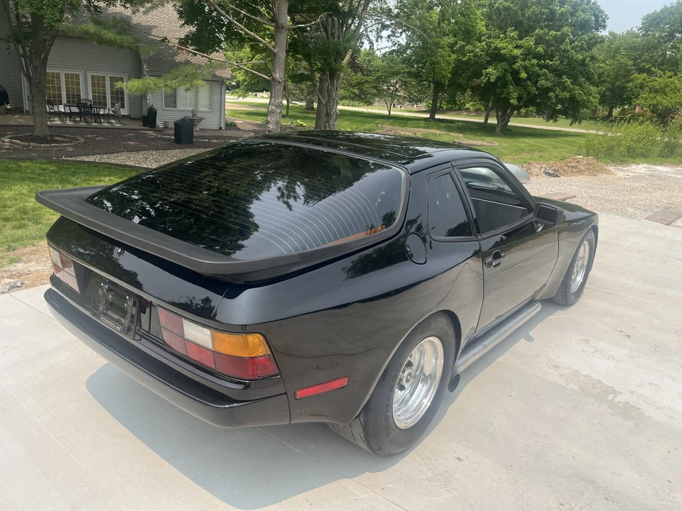 1985 Porsche 944 - Image 17 of 31