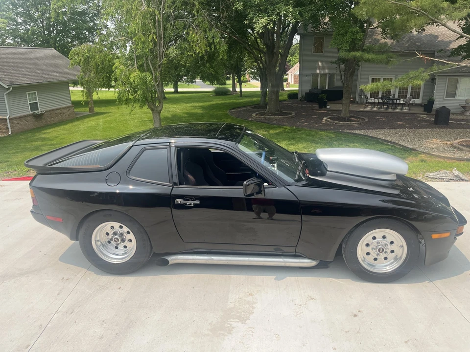 1985 Porsche 944 - Image 18 of 31