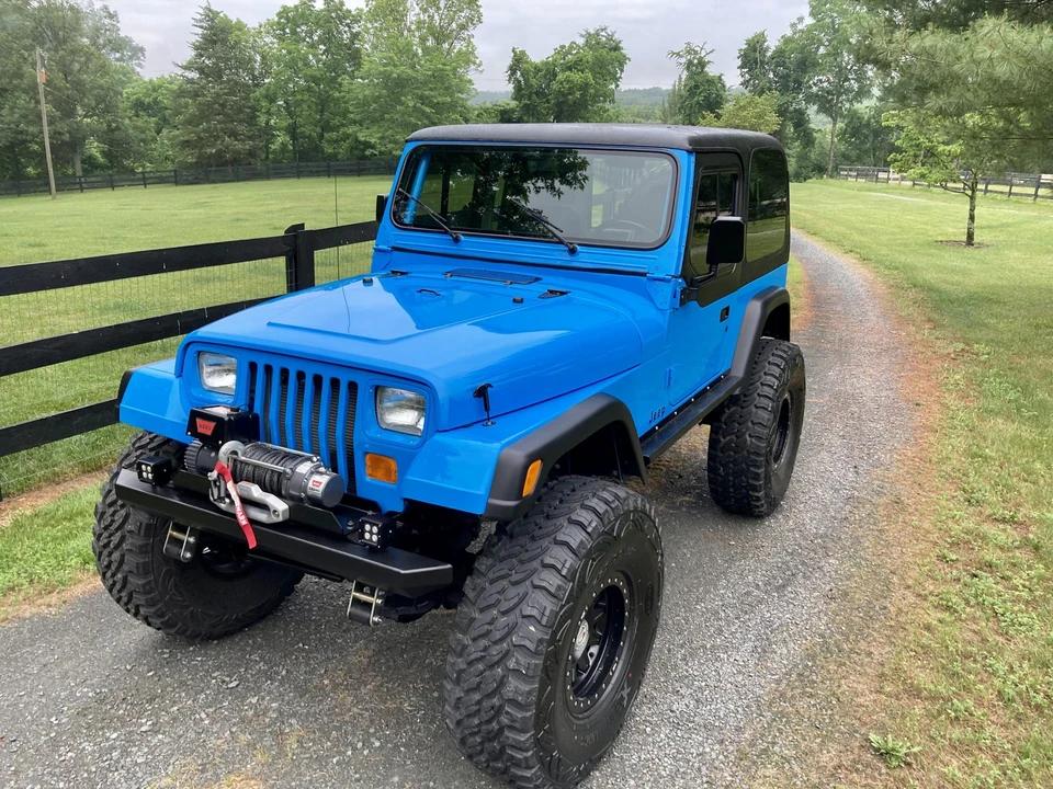 1991 Jeep YJ Wrangler - Image 14 of 31