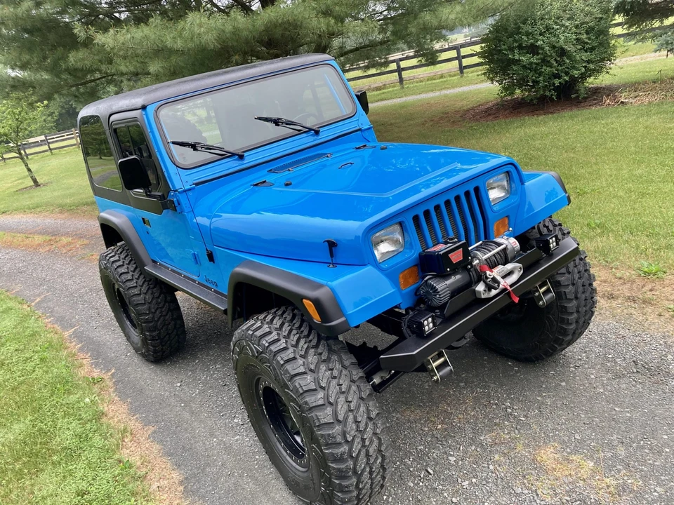 1991 Jeep YJ Wrangler - Image 22 of 31