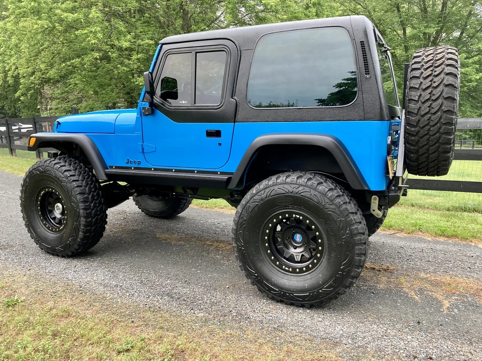 1991 Jeep YJ Wrangler - Image 17 of 31