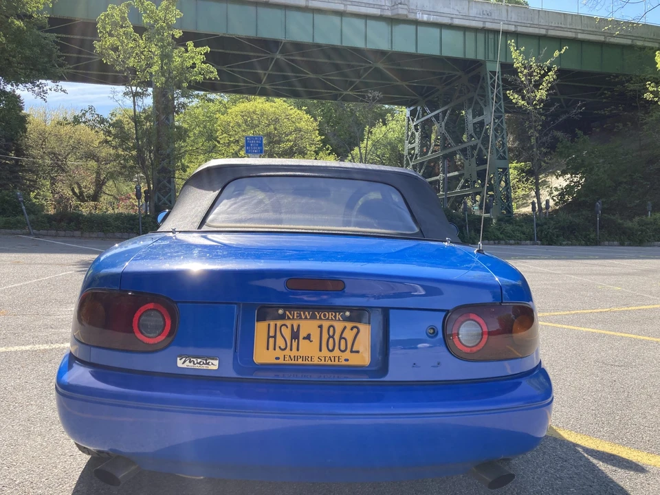 1991 Mazda NA MX-5 Miata - Image 11 of 31