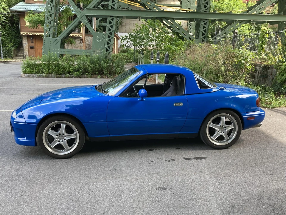 1991 Mazda NA MX-5 Miata - Image 9 of 31