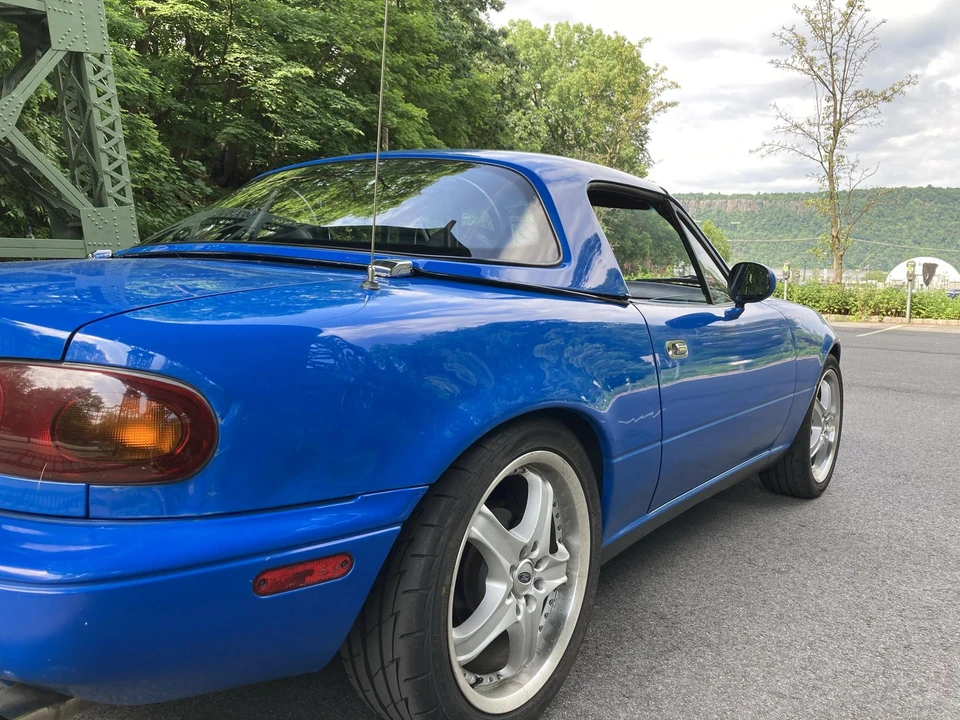 1991 Mazda NA MX-5 Miata - Image 29 of 31