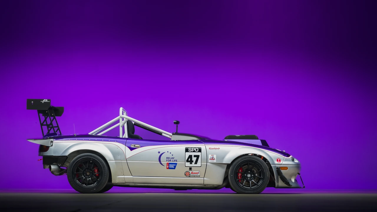 1992 Mazda NA MX-5 Miata - Image 2 of 31
