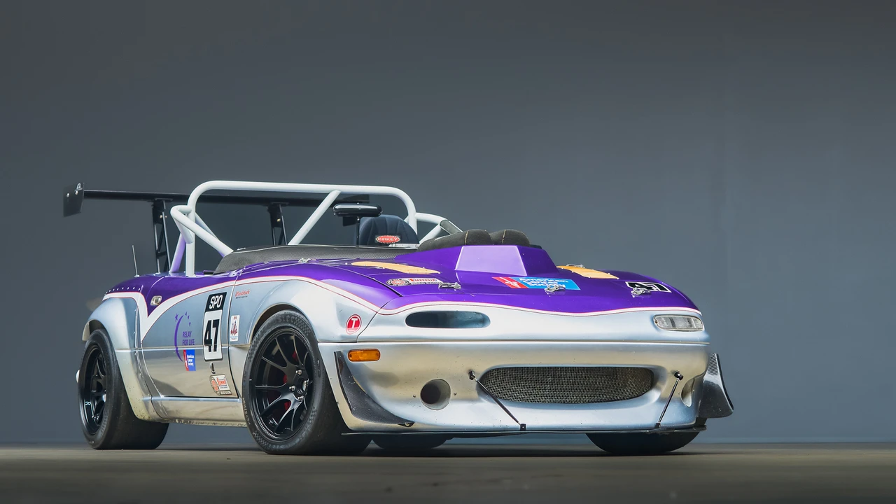 1992 Mazda NA MX-5 Miata - Image 5 of 31