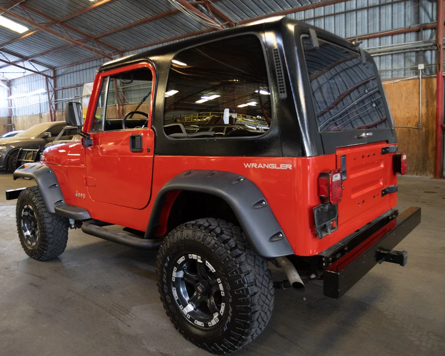 1995 Jeep YJ Wrangler - Image 7 of 31