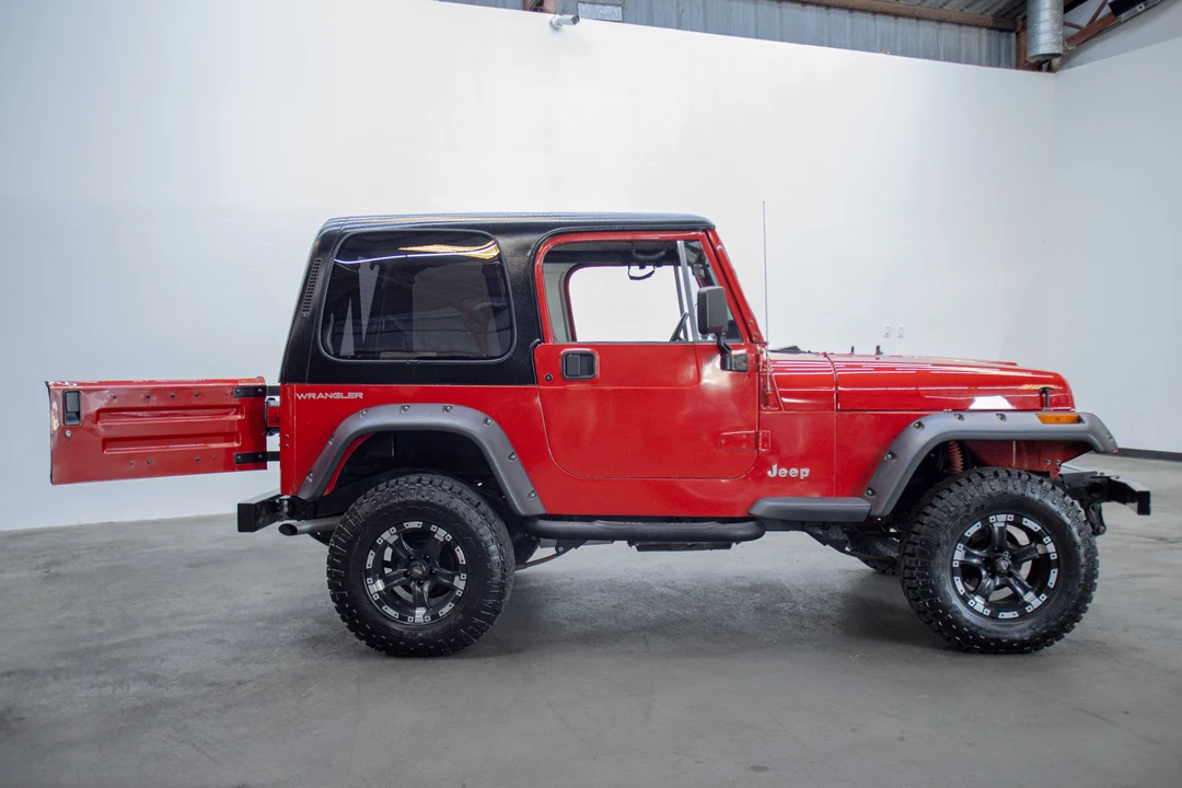 1995 Jeep YJ Wrangler - Image 6 of 31
