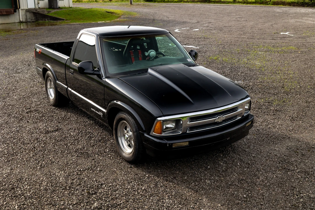 1995 Chevrolet S-10 - Image 2 of 31