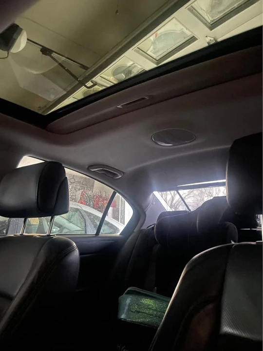 2010 Hyundai Genesis - Image 5 of 5