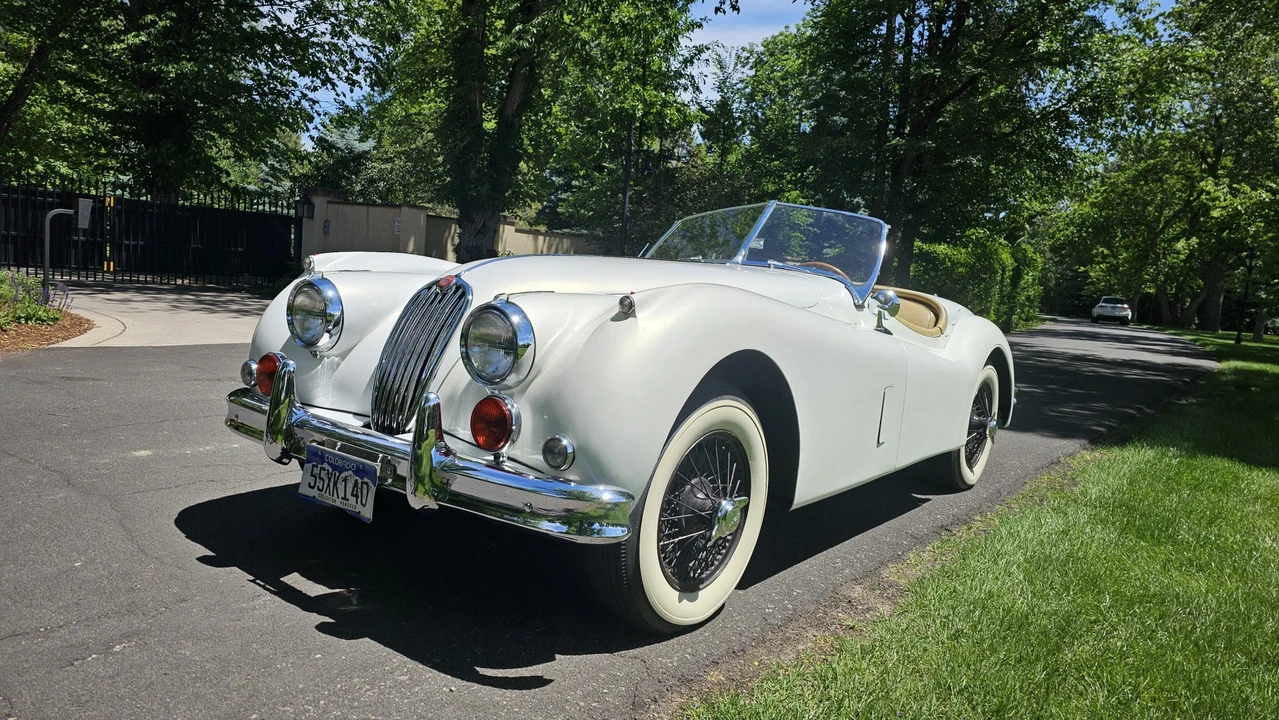 1955 Jaguar XK140 OTS Roadster - Image 4 of 31