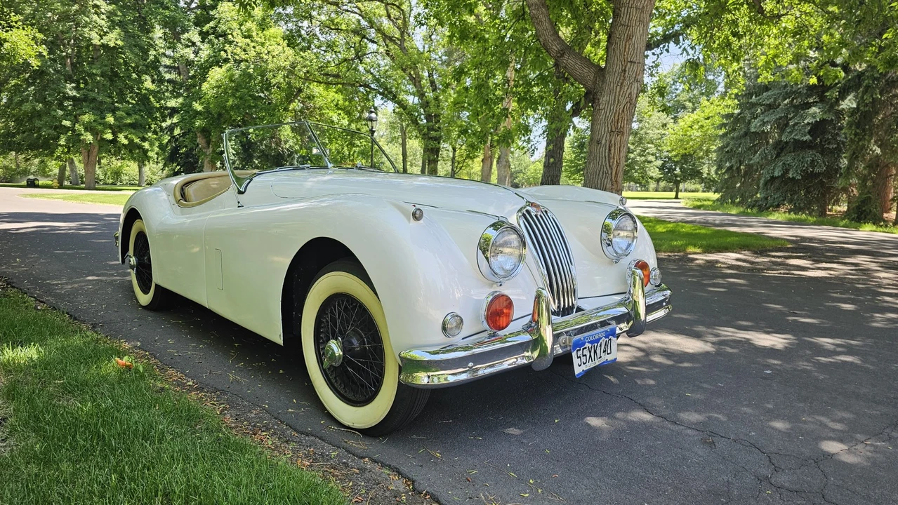 1955 Jaguar XK140 OTS Roadster - Image 17 of 31
