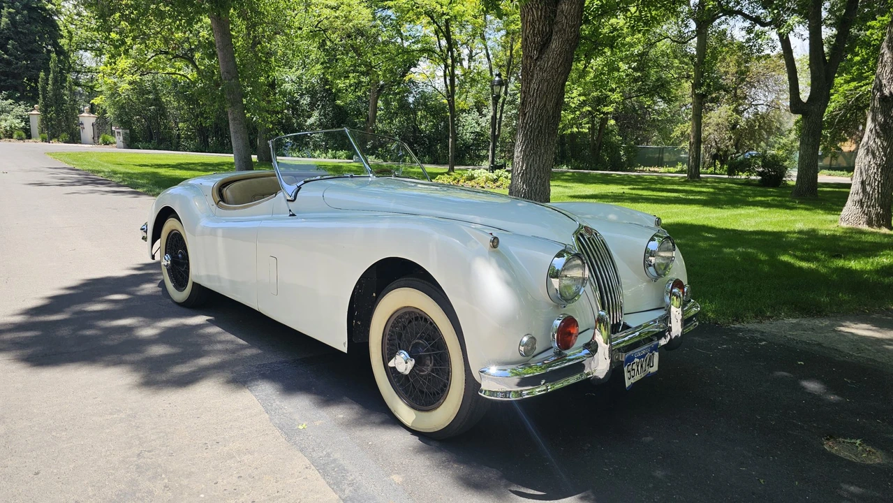 1955 Jaguar XK140 OTS Roadster - Image 19 of 31