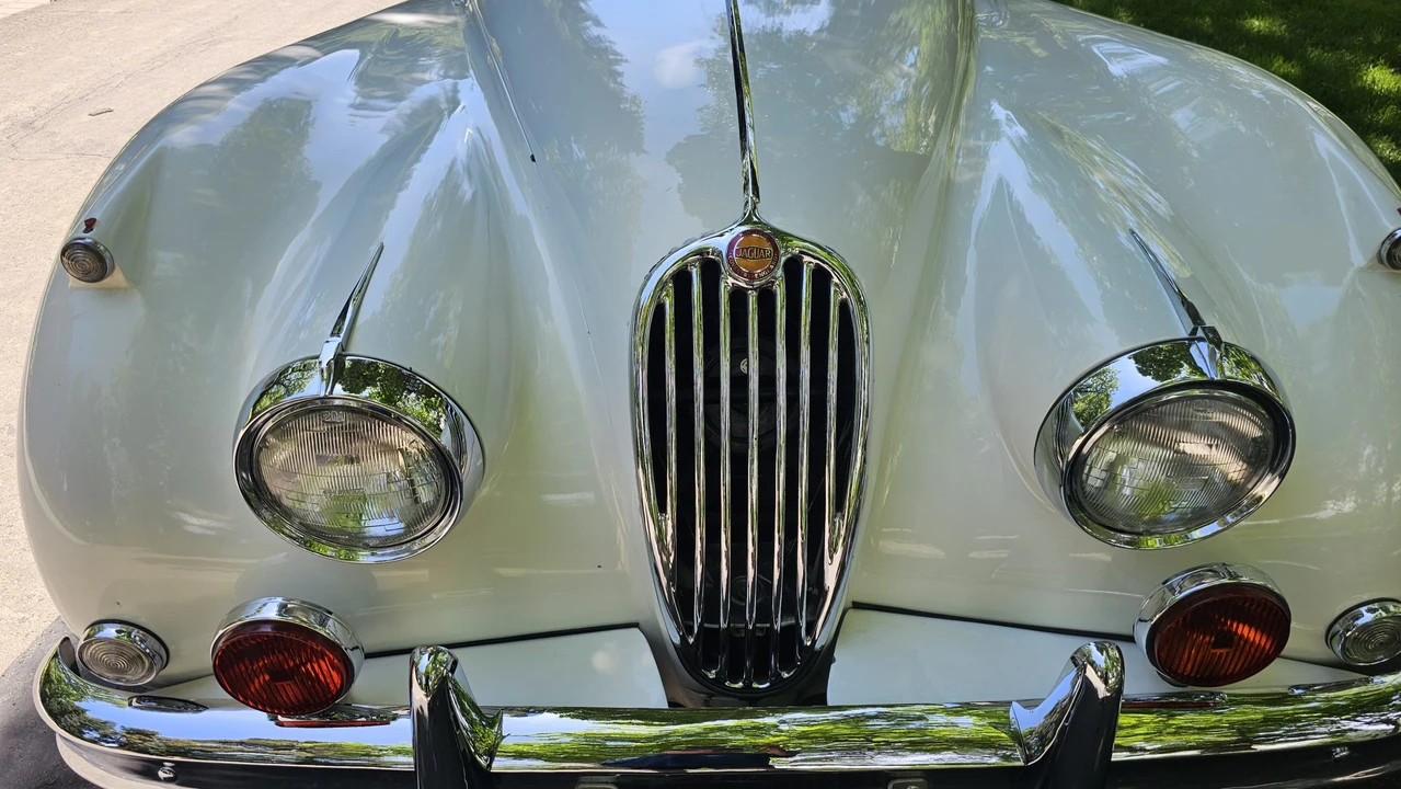 1955 Jaguar XK140 OTS Roadster - Image 29 of 31