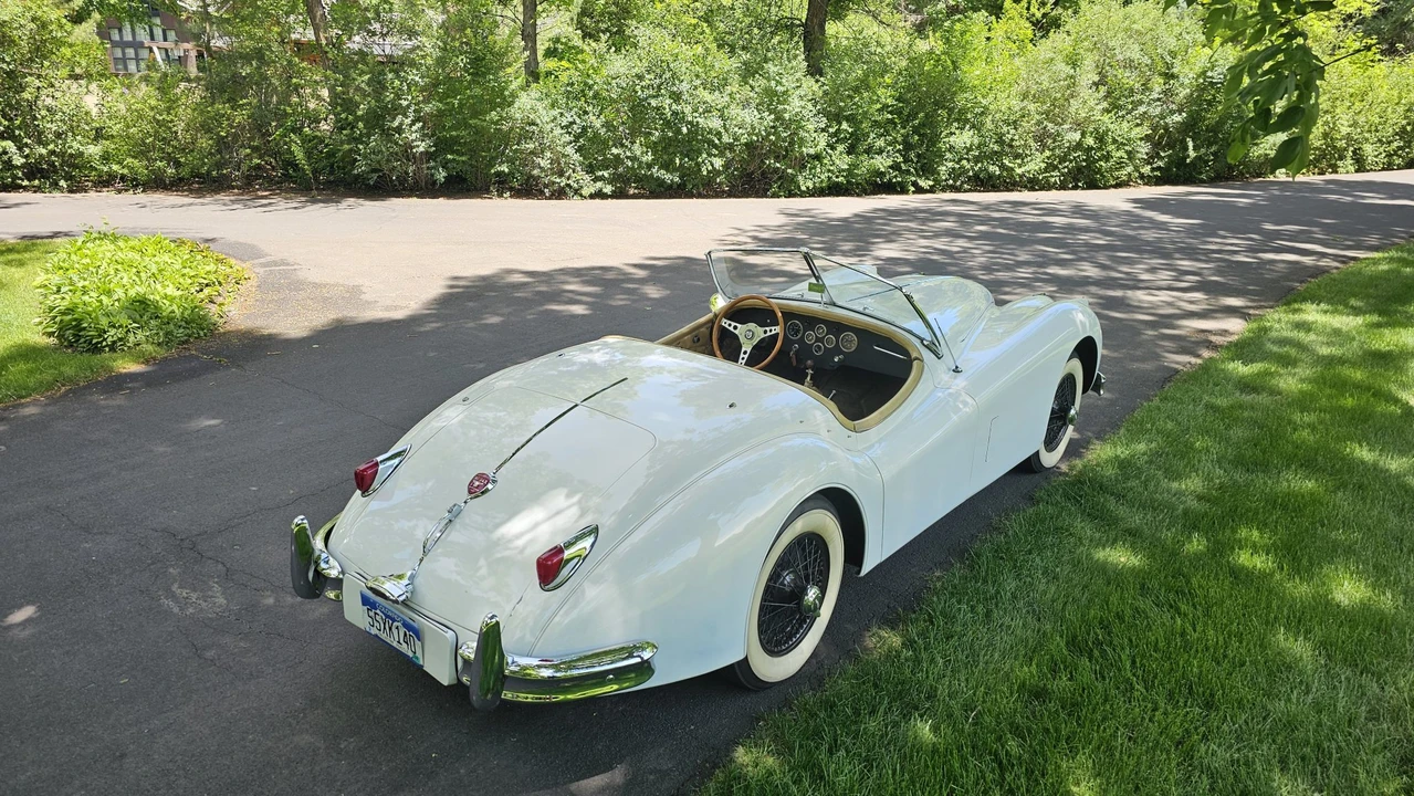 1955 Jaguar XK140 OTS Roadster - Image 22 of 31