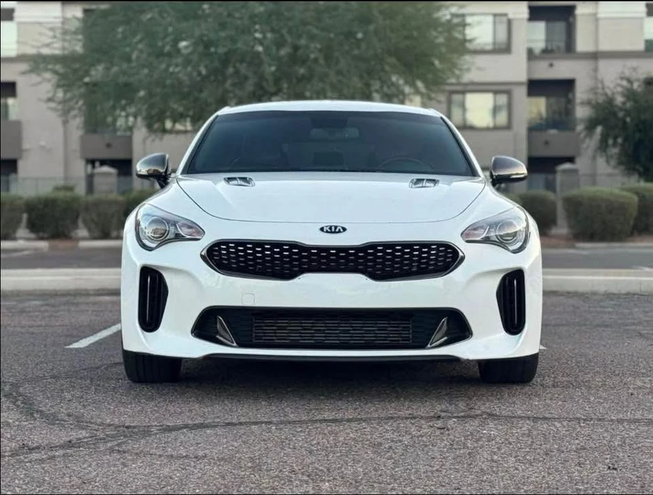 2021 Kia Stinger - Image 2 of 7
