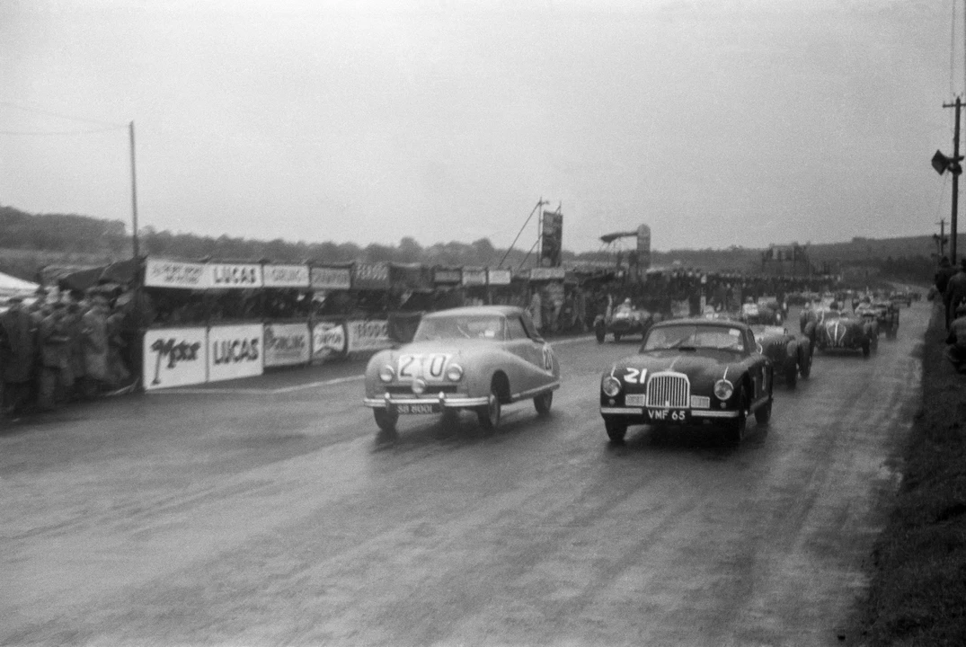 1950 Aston Martin DB1 & DB2 & DB2/4 & DB Mark III - Image 4 of 21
