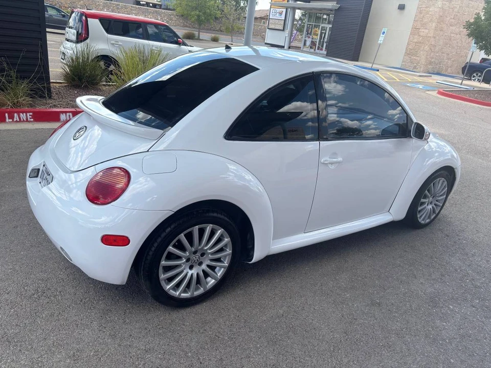 2006 Volkswagen New Beetle - Image 2 of 8
