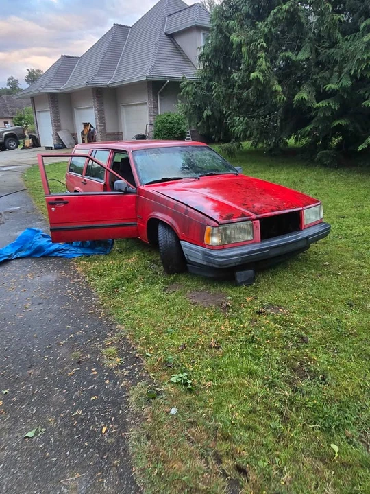 1991 Volvo 740 - Image 2 of 10