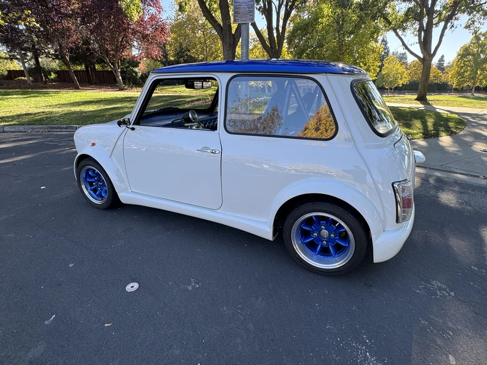 Mini Classic Mini - Image 29 of 31