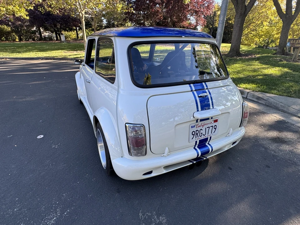 Mini Classic Mini - Image 24 of 31