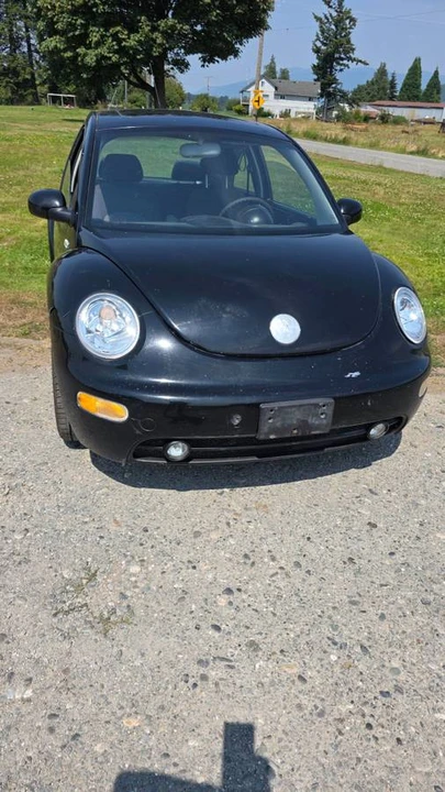 2003 Volkswagen Beetle (1980-2003) - Image 3 of 8