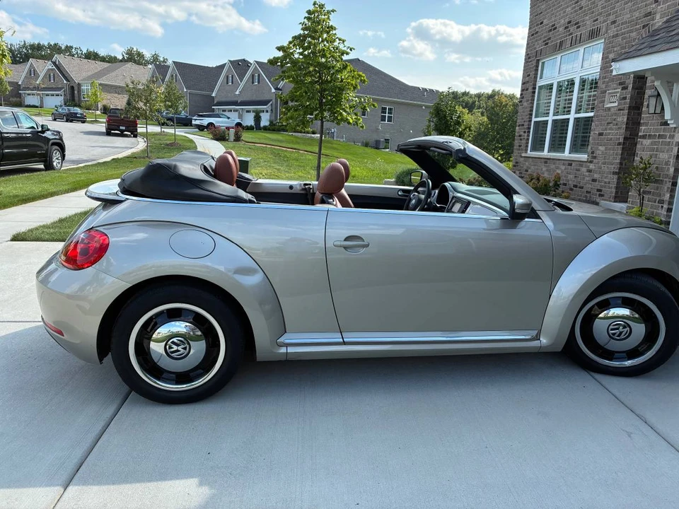2015 Volkswagen A5 Beetle - Image 4 of 11