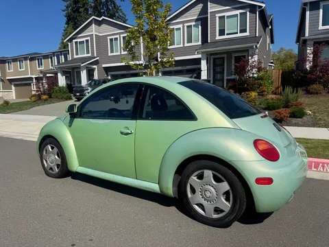 2000 Volkswagen New Beetle