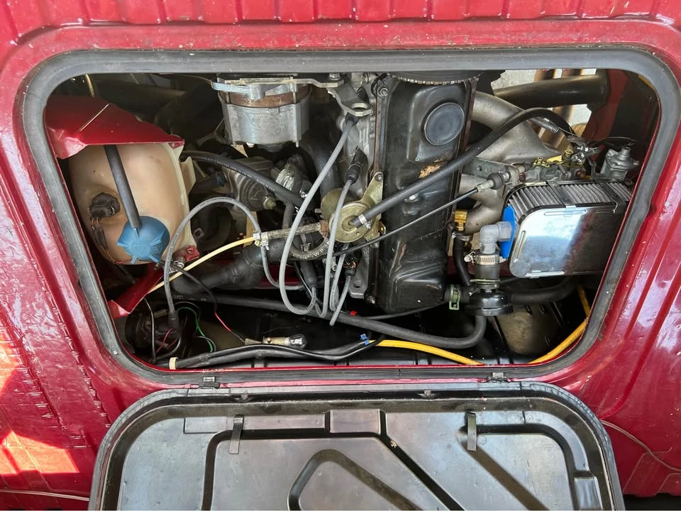 Volkswagen Type 2 - Image 6 of 10