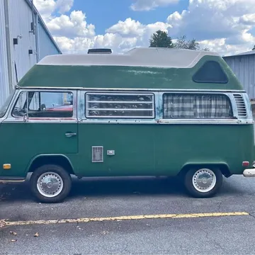 1972 Volkswagen Bus Hightop