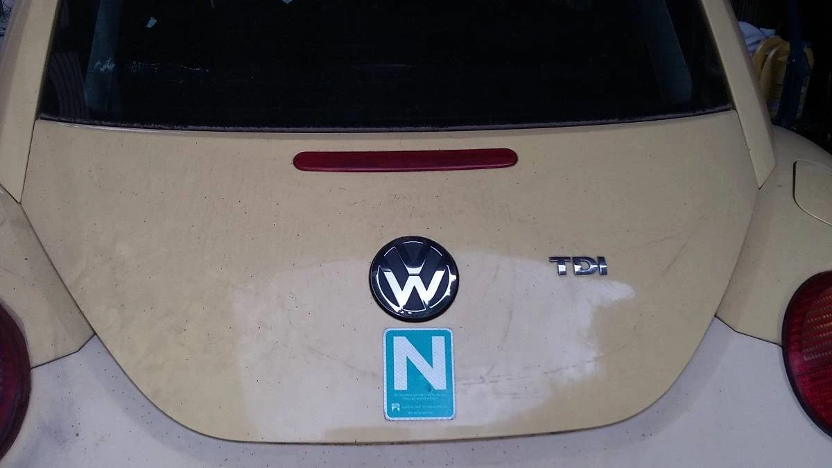 1999 Volkswagen New Beetle - Image 6 of 7
