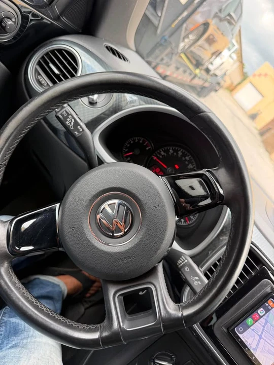 2012 Volkswagen A5 Beetle - Image 3 of 10