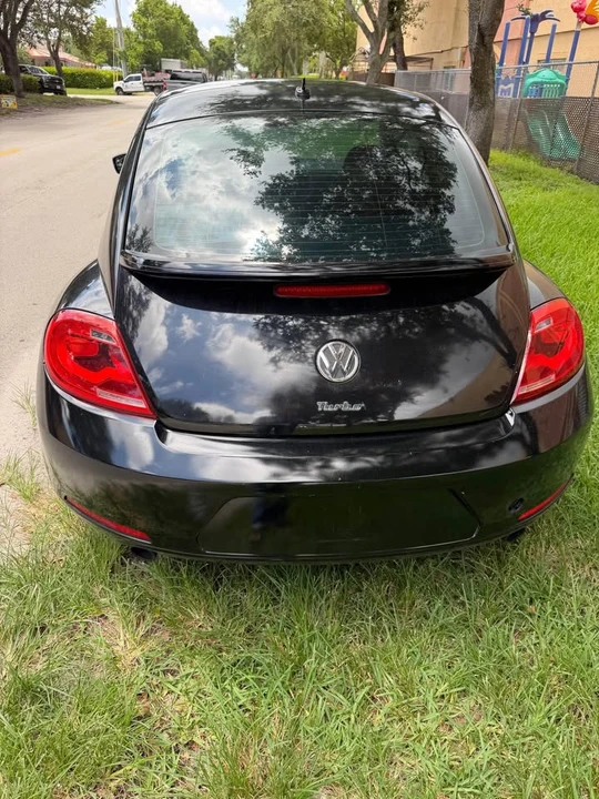 2012 Volkswagen A5 Beetle - Image 9 of 10