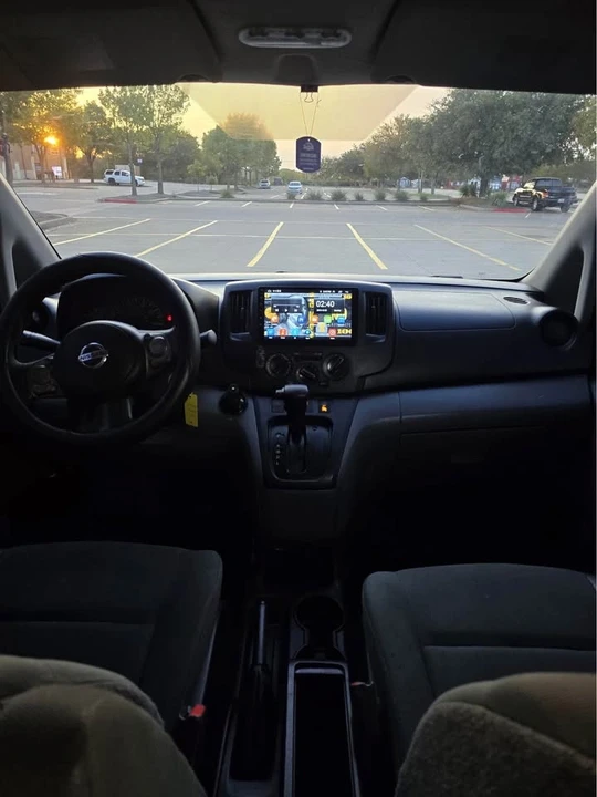 Nissan NV - Image 3 of 9