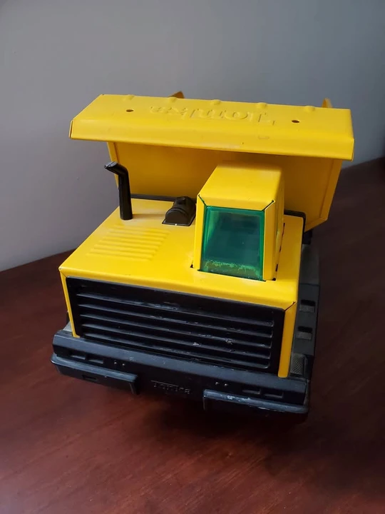 Parts & Memorabilia Scale Models - Image 2 of 10