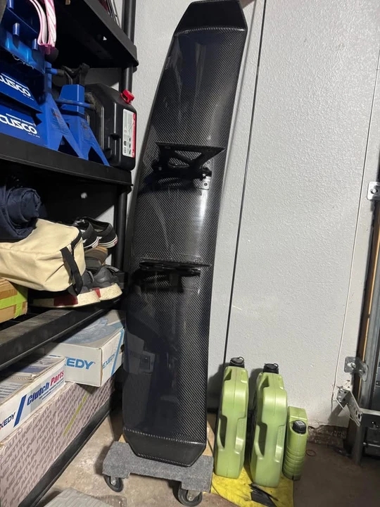 Parts & Memorabilia Bodywork - Image 8 of 8