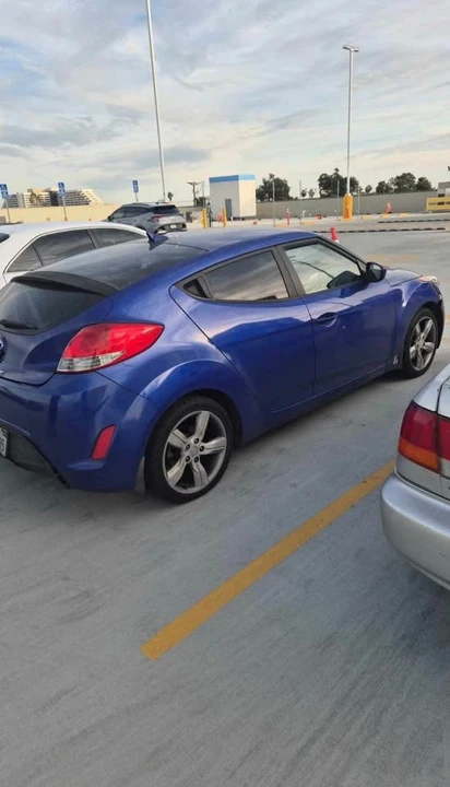 Hyundai Veloster - Image 4 of 5