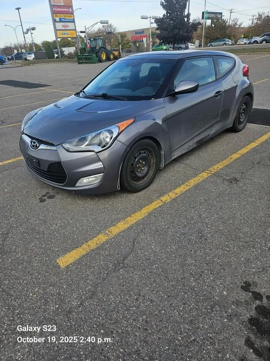 2012 Hyundai Veloster - Image 2 of 5